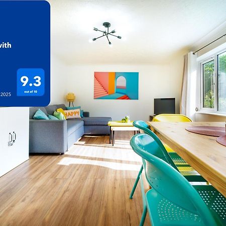 Bright And Spacious Flat With Free Parking Londen Buitenkant foto