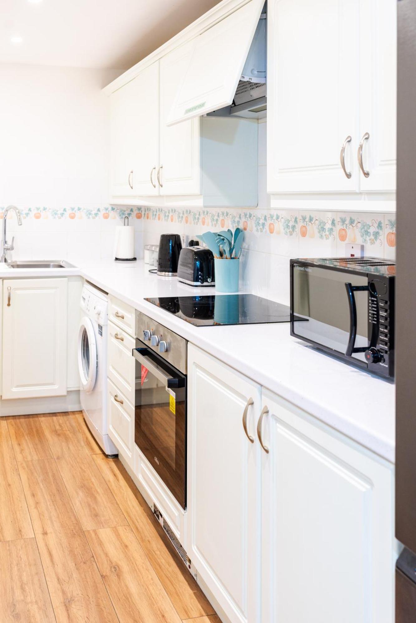 Bright And Spacious Flat With Free Parking Londen Buitenkant foto