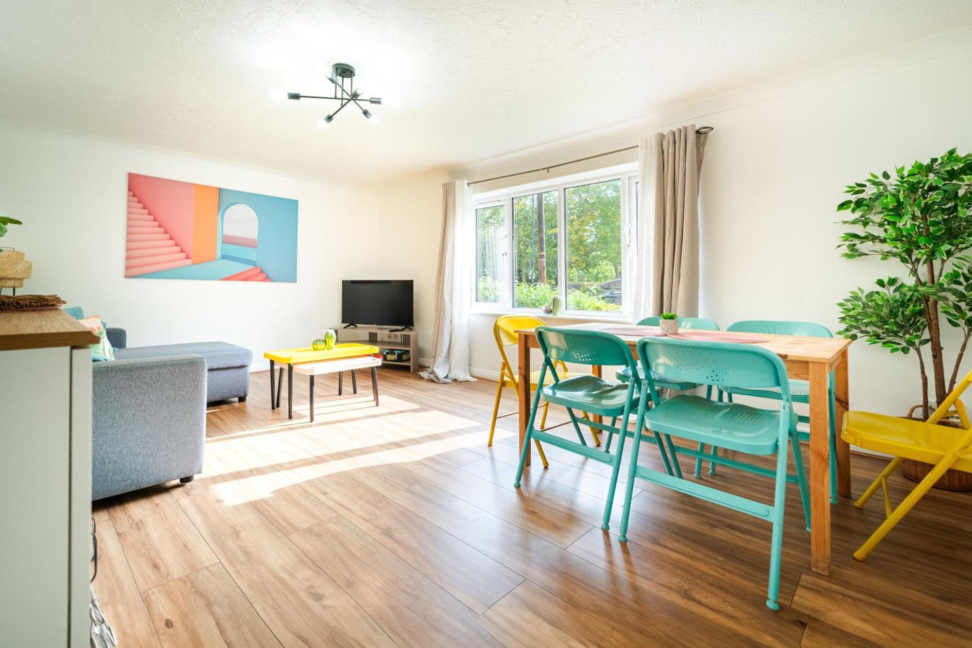 Bright And Spacious Flat With Free Parking Londen Buitenkant foto
